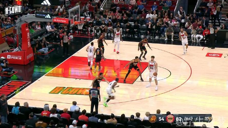 申京运球单打 低位转身挑篮得分