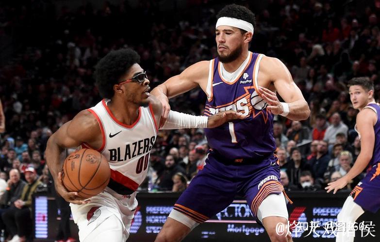 布克31分太阳克爵士回第一 开拓者擒狼止3连败